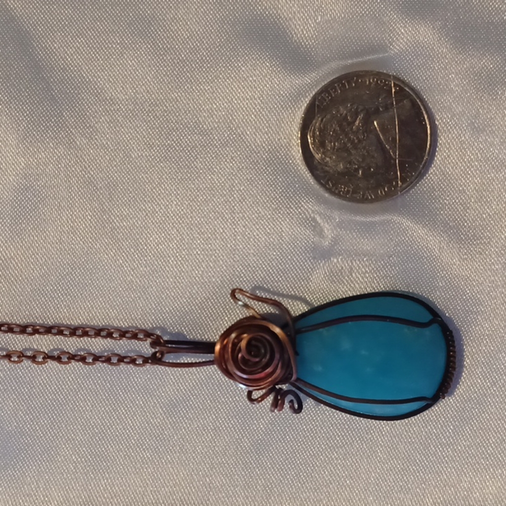 HANDMADE  necklace blue gem